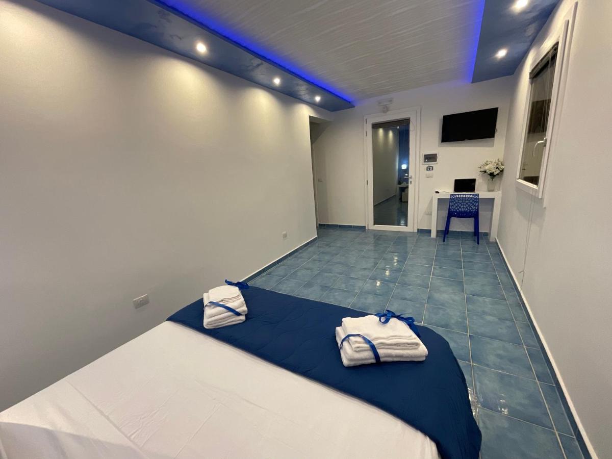 Bed and Breakfast Salento Sottovento Luxury Beb Торре-Лапілло Екстер'єр фото